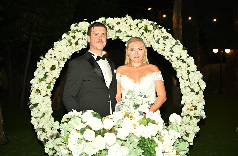 İstanbul Aşkı İle Birleşen İki Aile, İrem Ayer ve Stephen Ferry’nin Muhteşem Düğünü