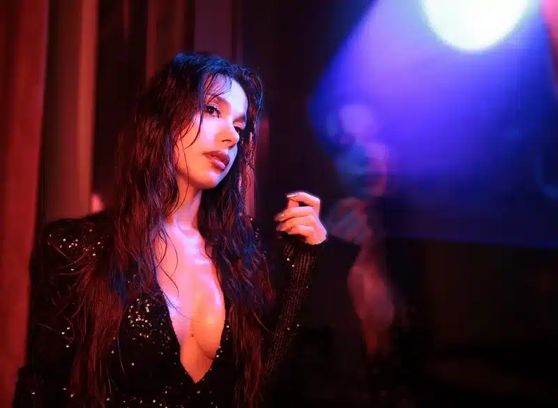 Hande Yılmaz’ın “Tutulma” Sürprizi: Oyunculuktan Müzik Dünyasına Hızlı Giriş!