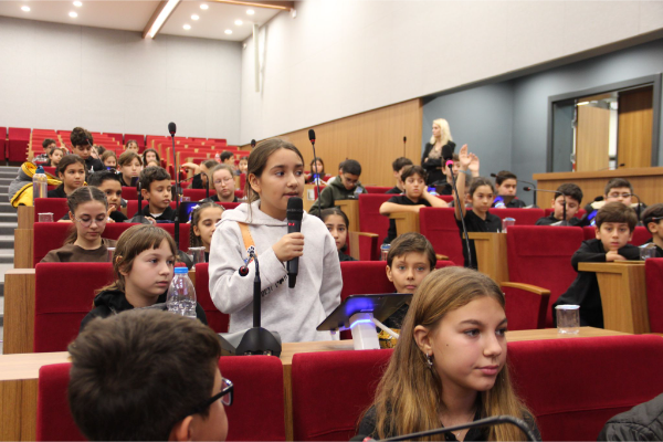 İzmir’de çocukların da meclisi var