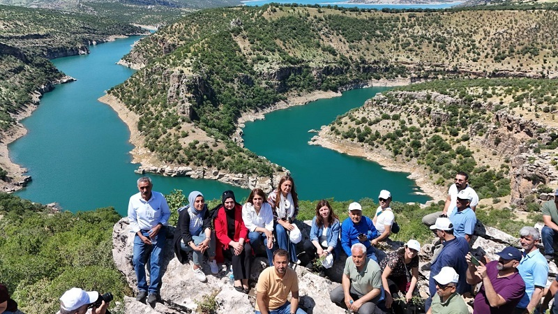 Serra Bucak’tan Taşağıl Köyü’ne Anlamlı Ziyaret: “Su ve Yol Sorunu Vatan Meselesidir”